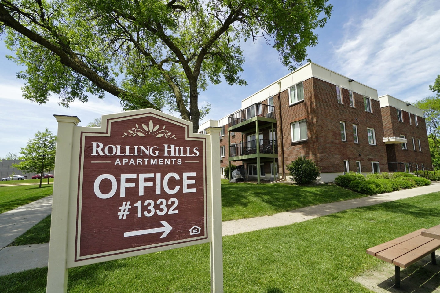 Rolling Hills Image 1