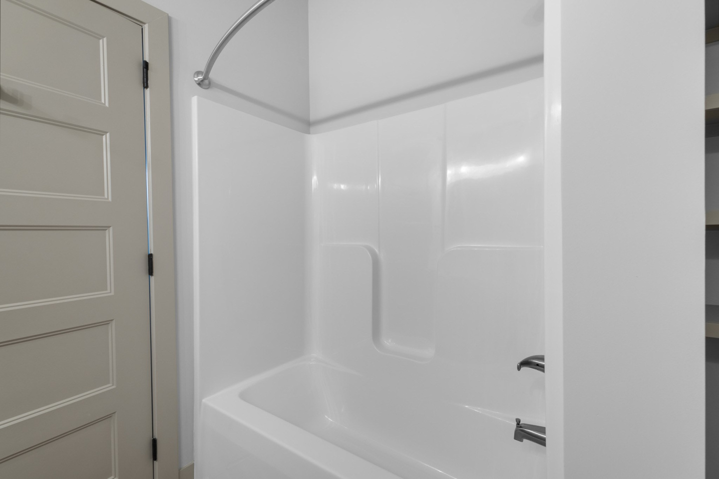 Allure Apartments Image 10