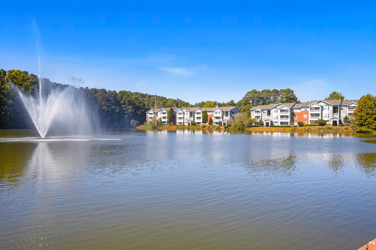 Lakeside at Town Center Apartments Image 41