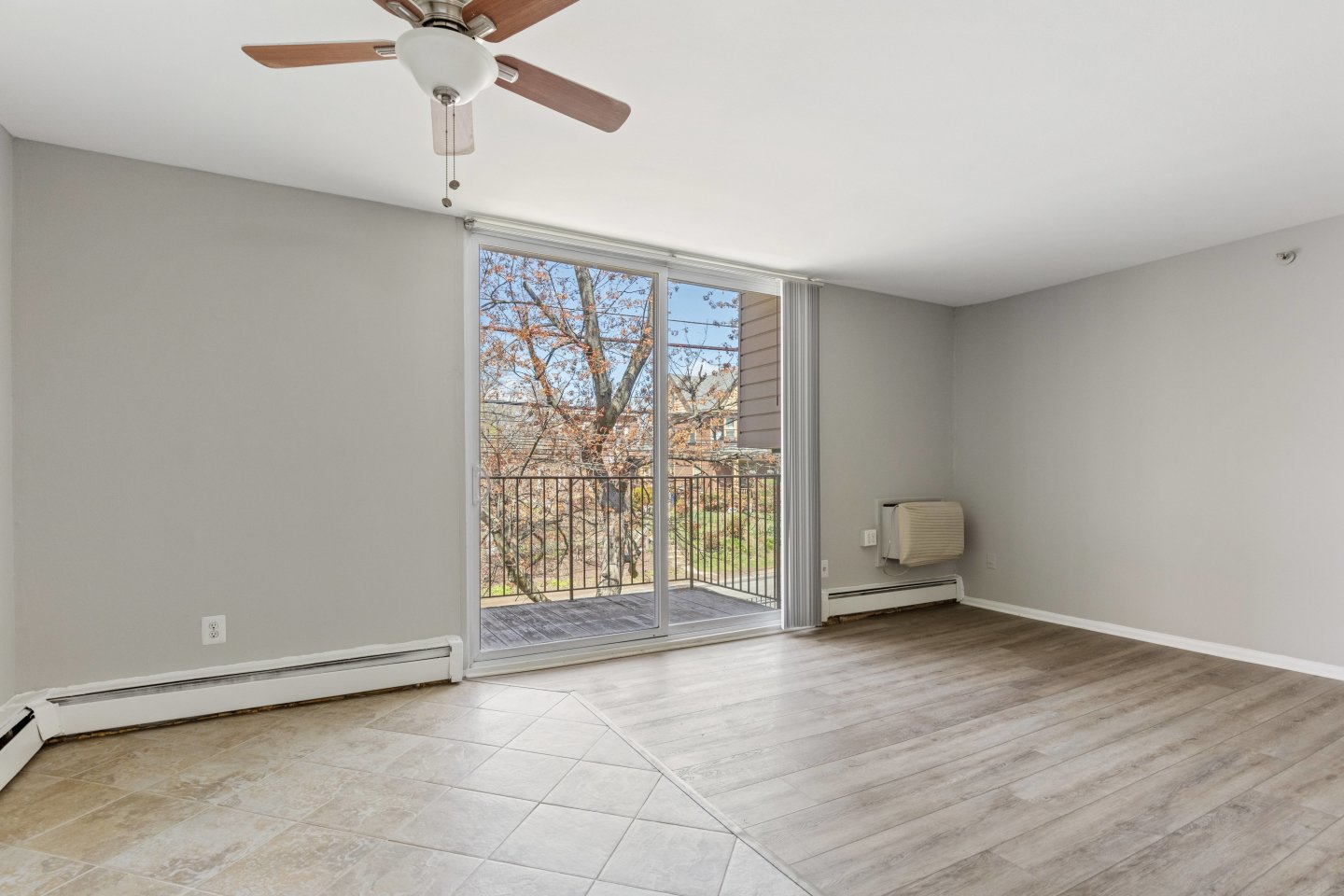 450 Green Apartments Image 19