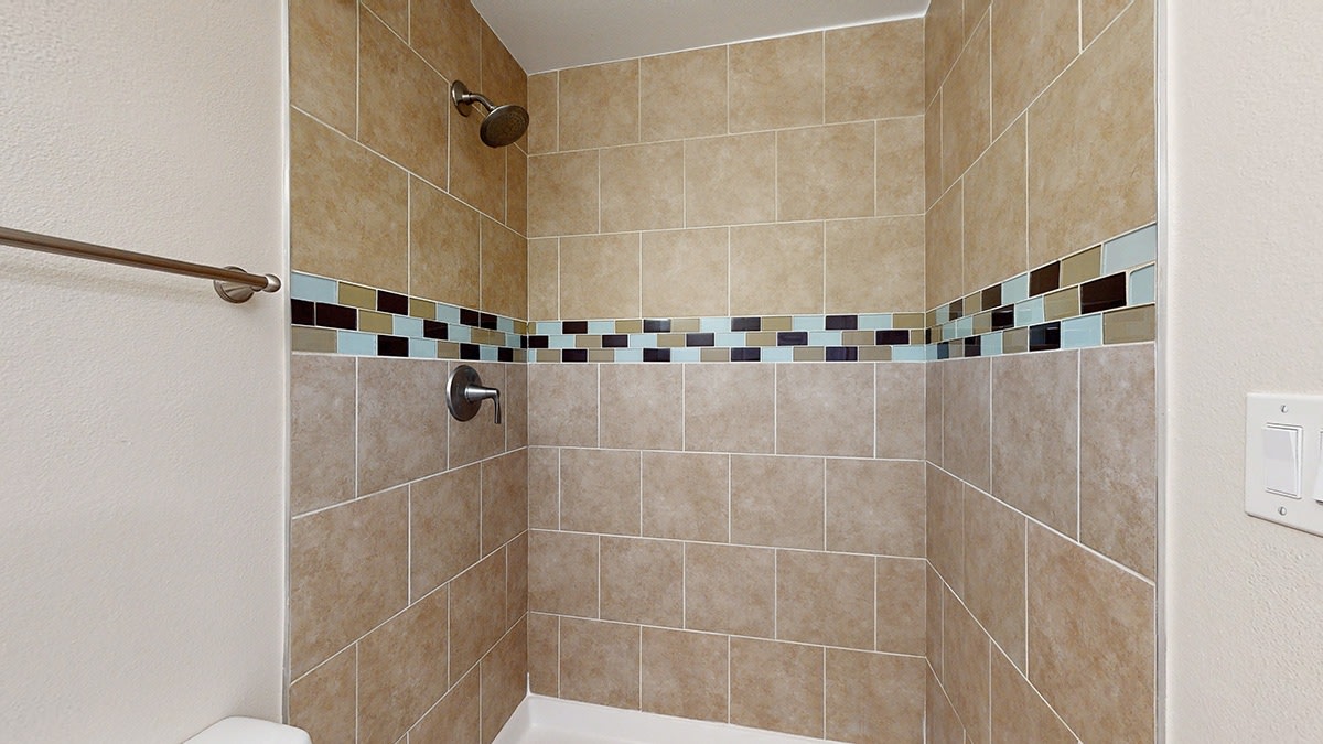 1485 Clayton Image 3