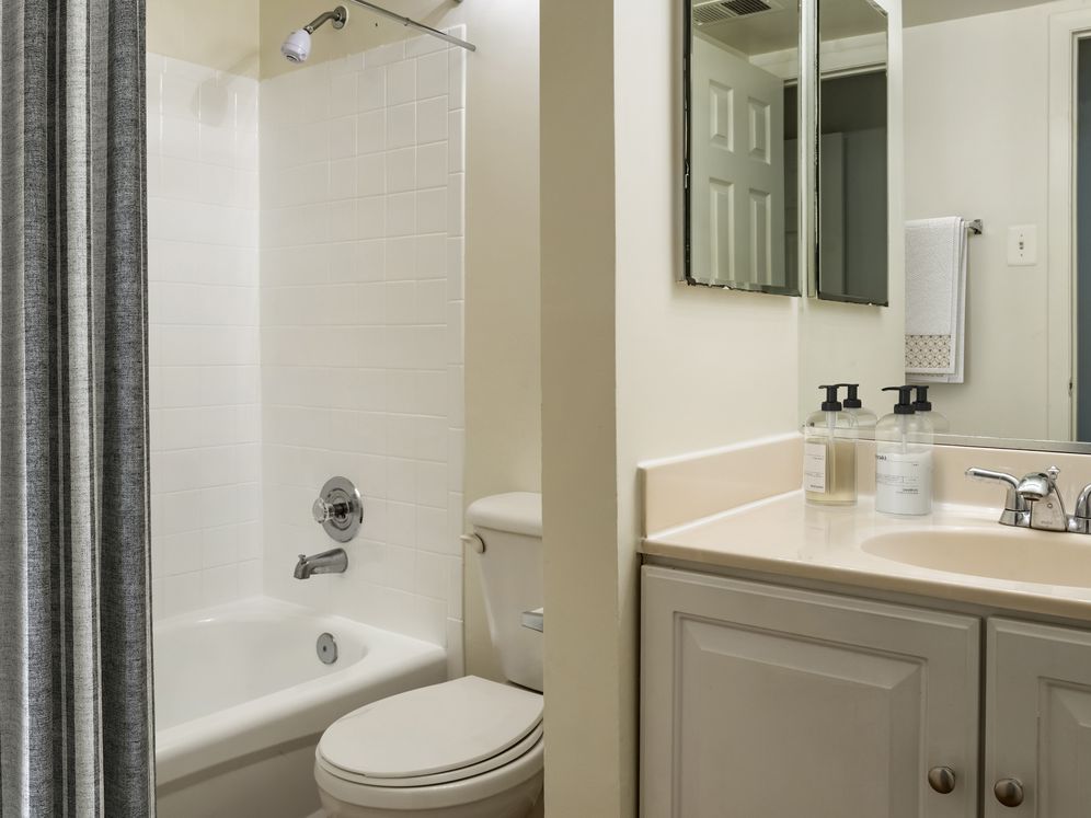 eaves Tysons Corner Image 10