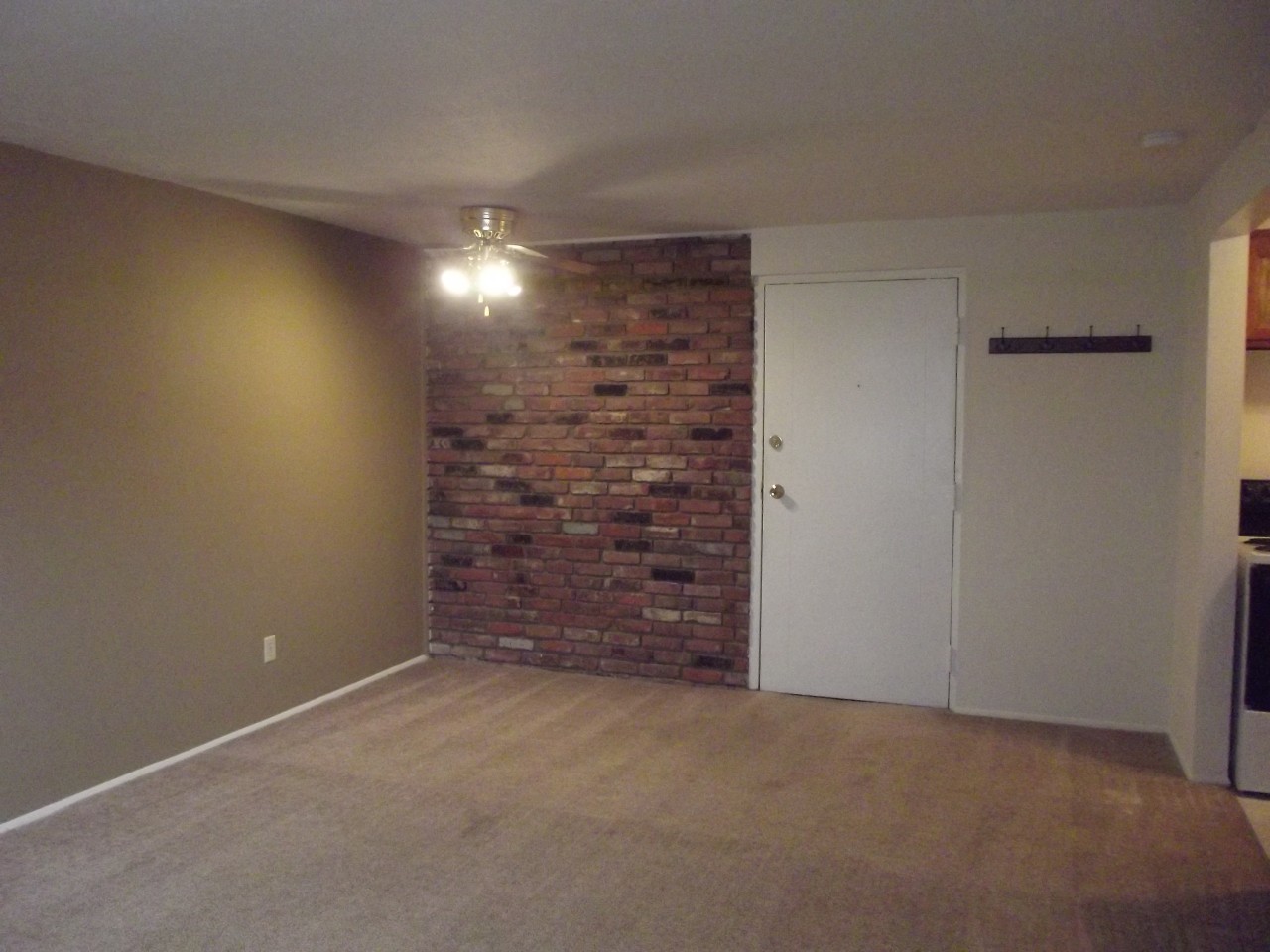 Chagrin Place Apartments Image 1