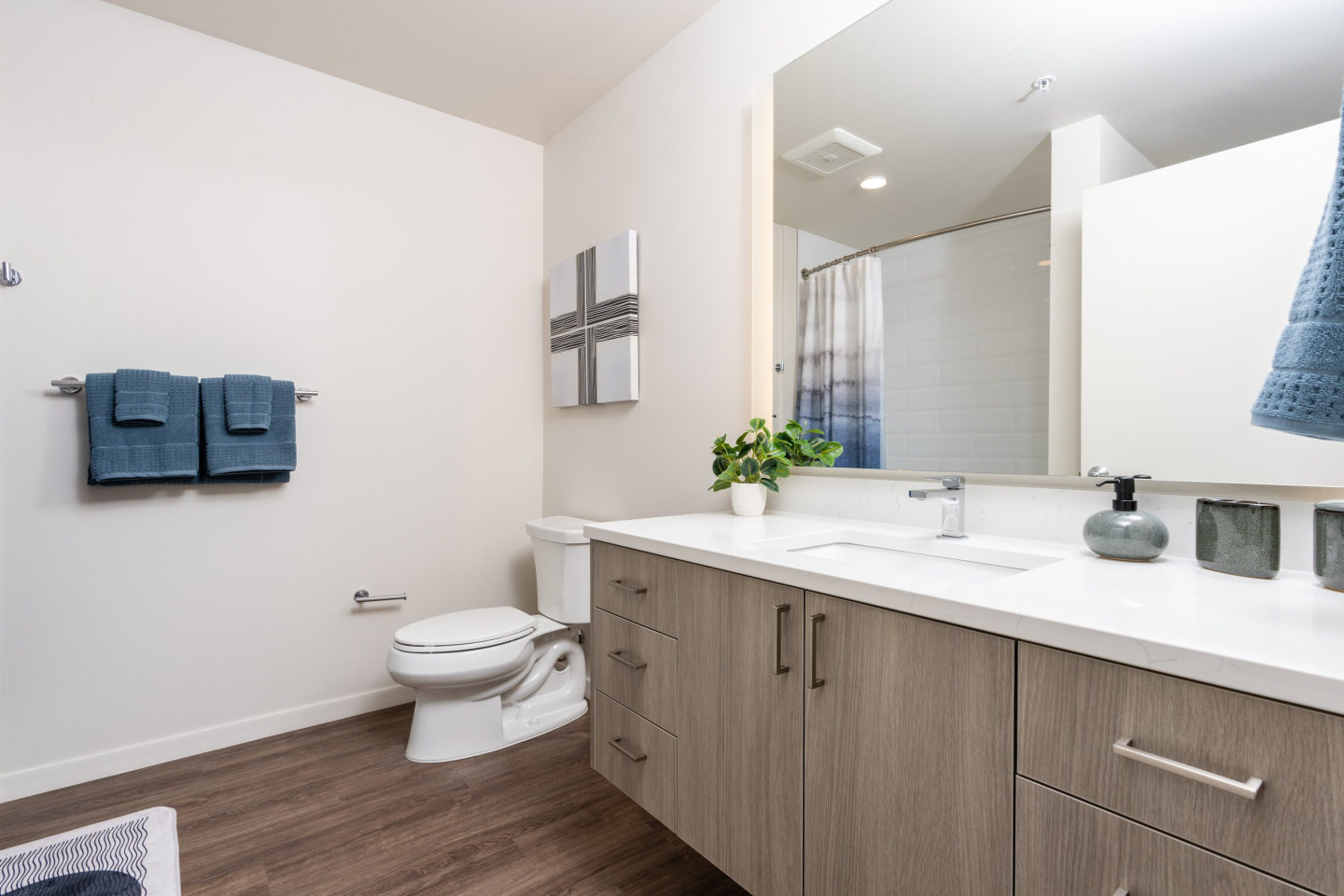 Eastline Grand Image 16