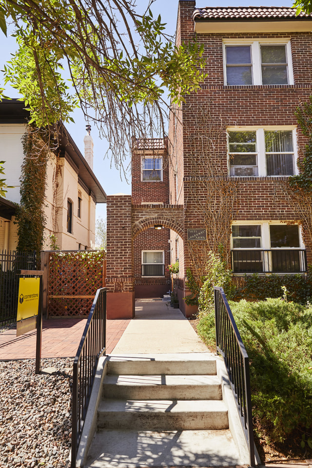 1071 Marion Street Image 9