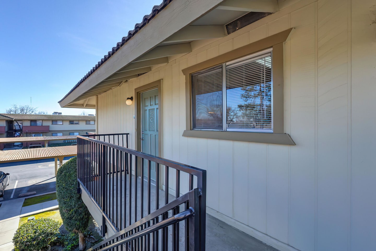 Dry Creek Village  Apartments Image 9