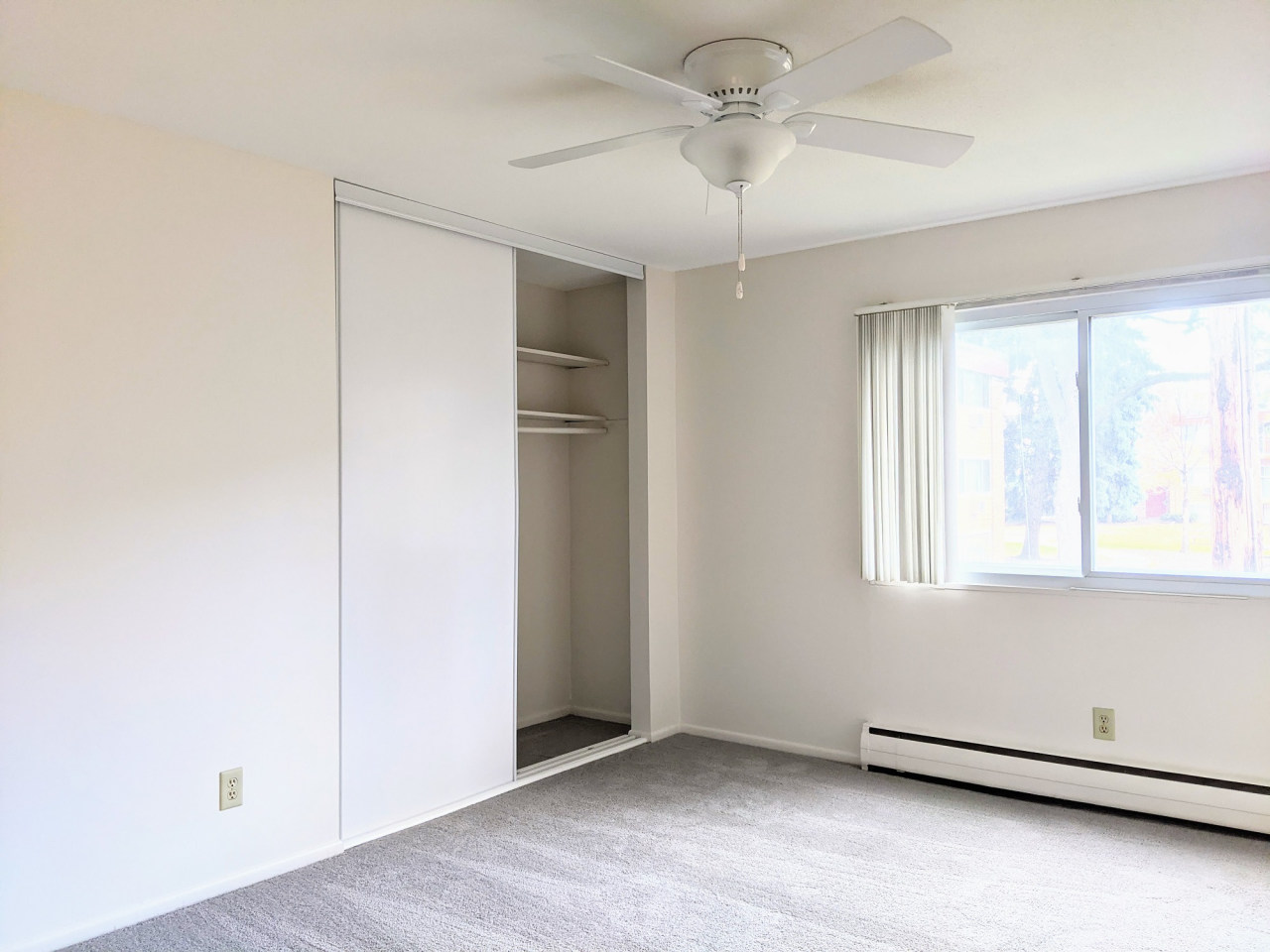 Seasons Park Apartments Image 16