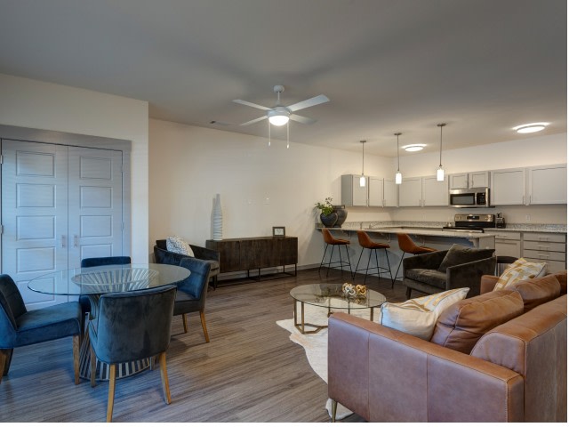 Backwater Cove Apartments Image 9