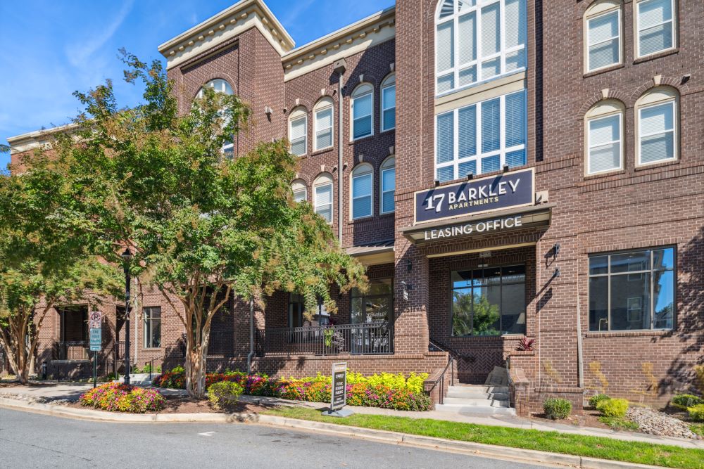 17 Barkley Apartments Image 15