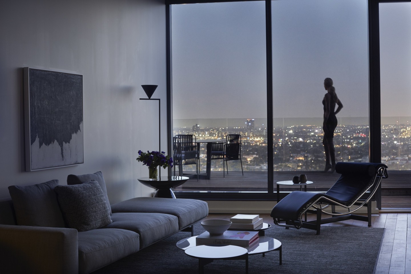 The Apartment Residences at AKA Image 3