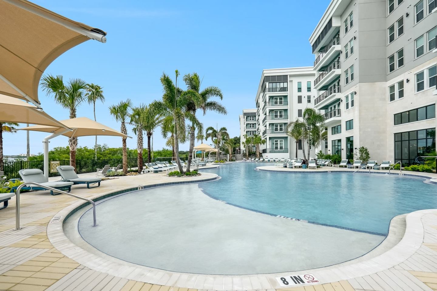 Linz Bayview Apartments Image 23