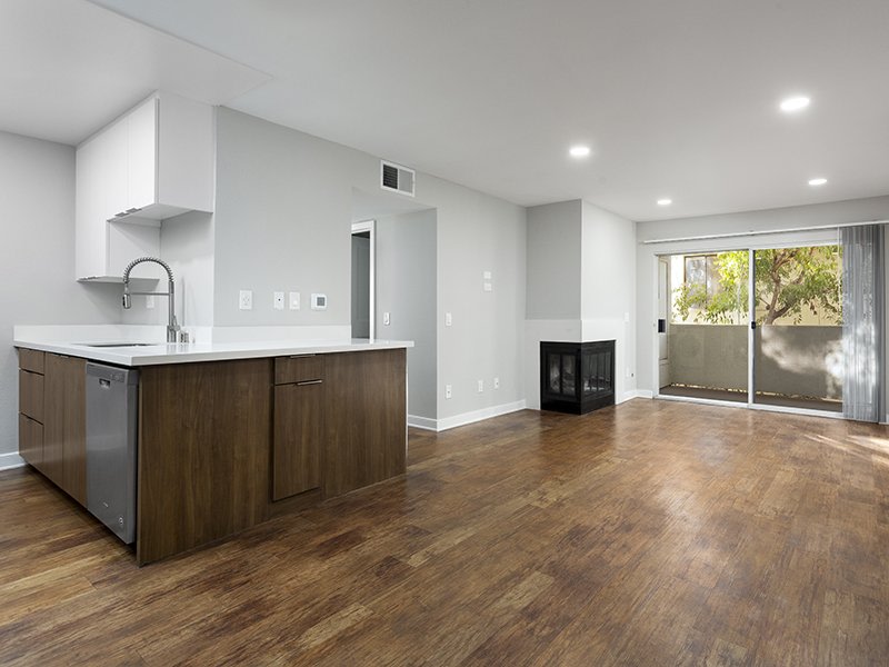 The Crescent at West Hollywood Image 4