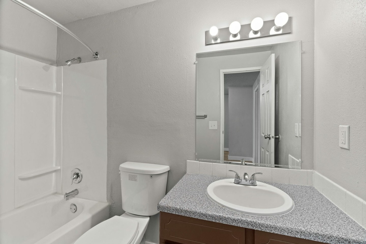 Riverton Terrace Image 9
