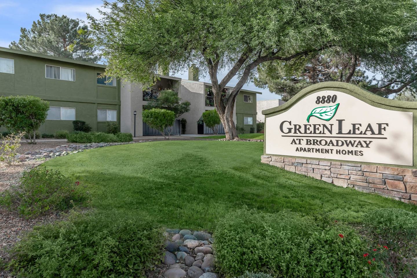 Green Leaf At Broadway Image 24