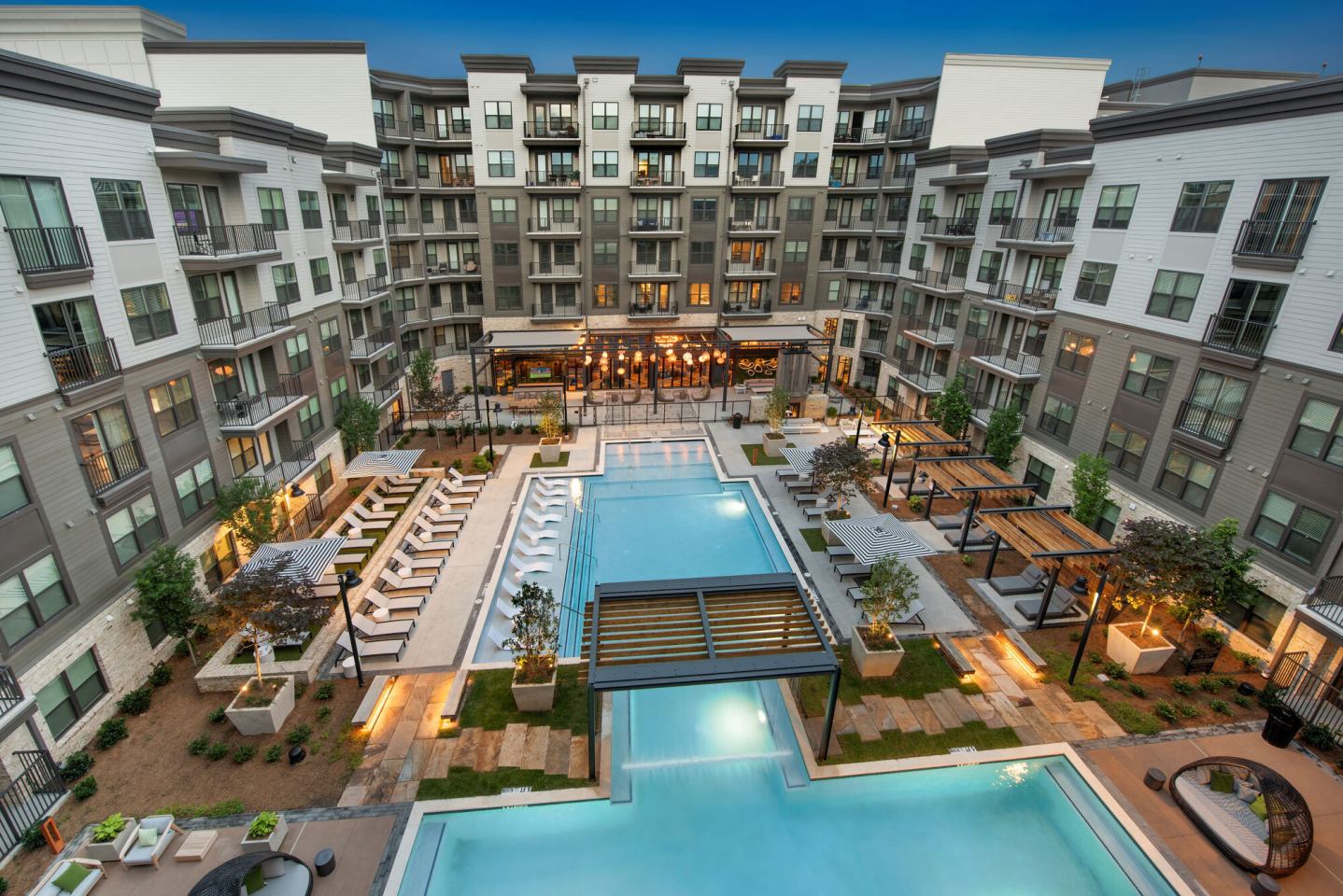 Manor Chamblee Image 1
