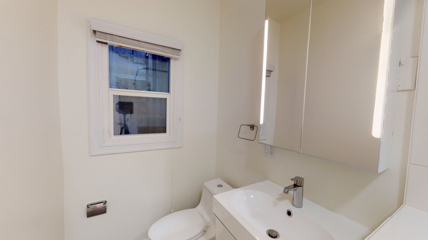1126 BUSH Image 7