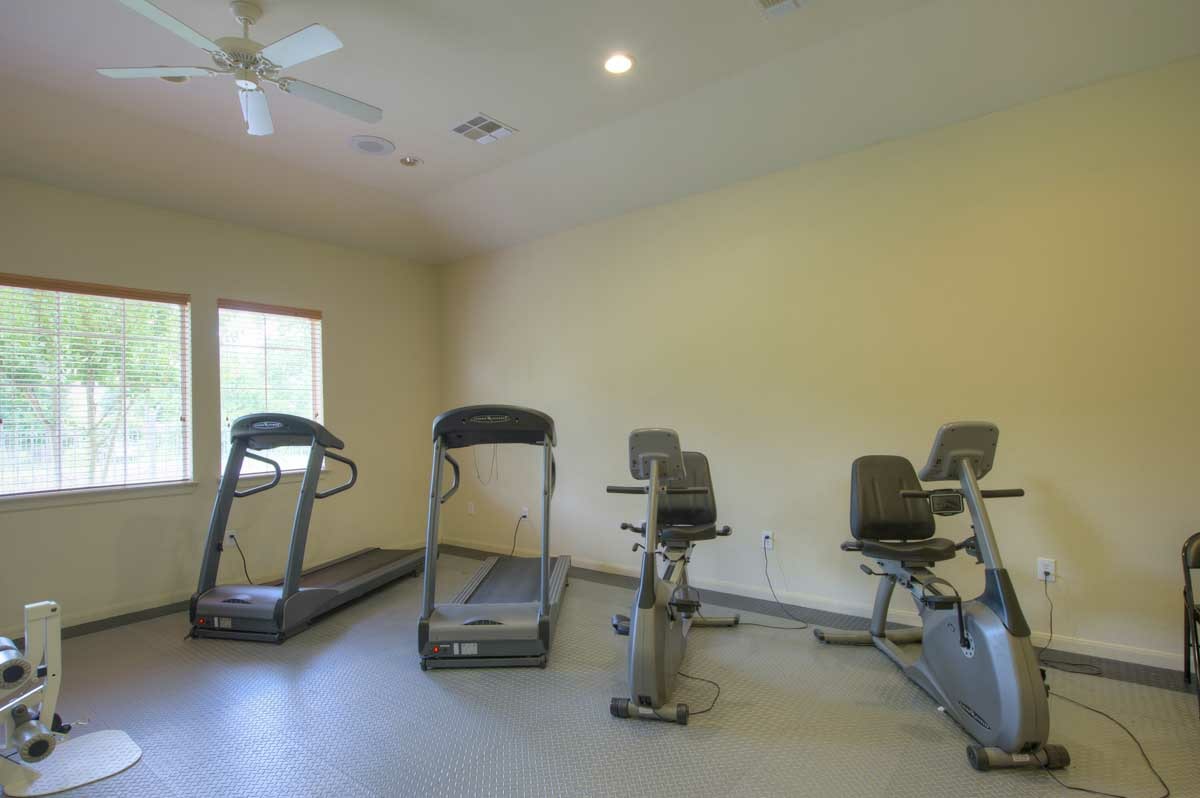 Park at Piney Woods Image 10