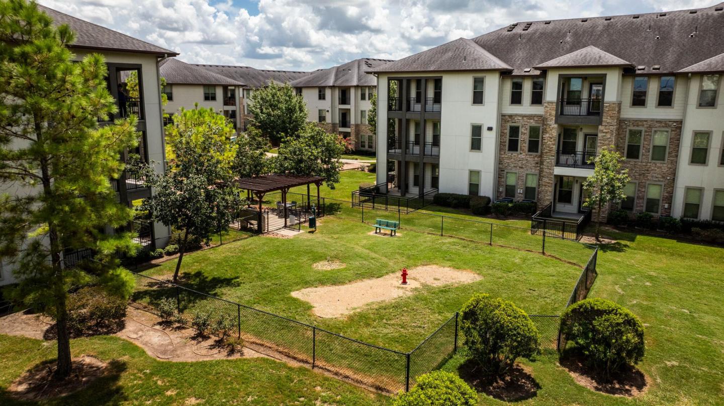 Olympus at Waterside Estates Image 9