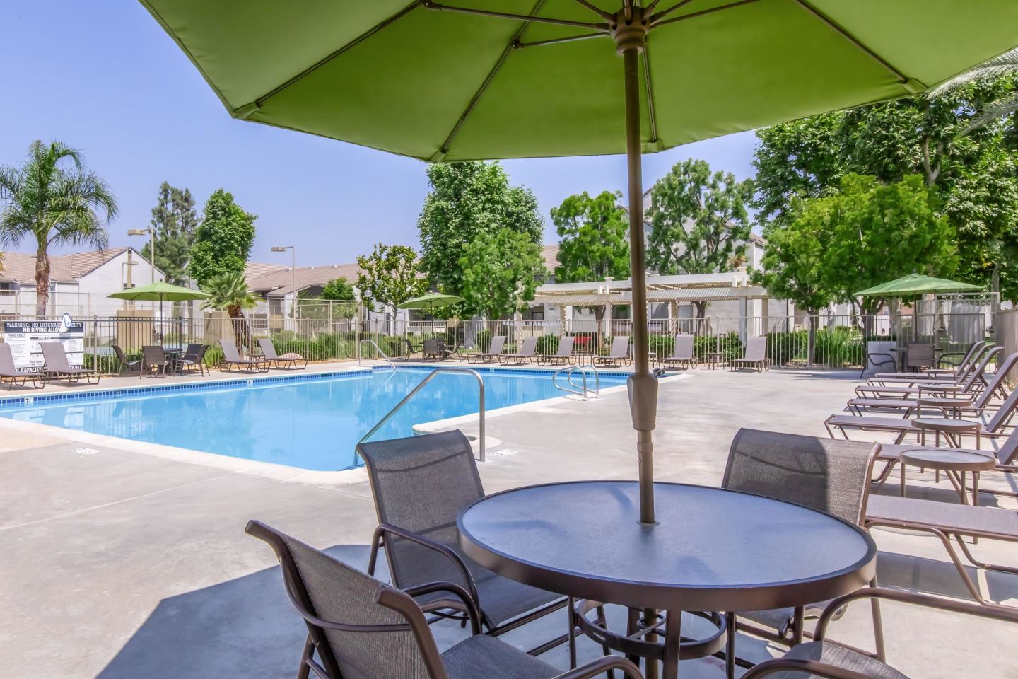 Palm Court Apartment Homes Image 7