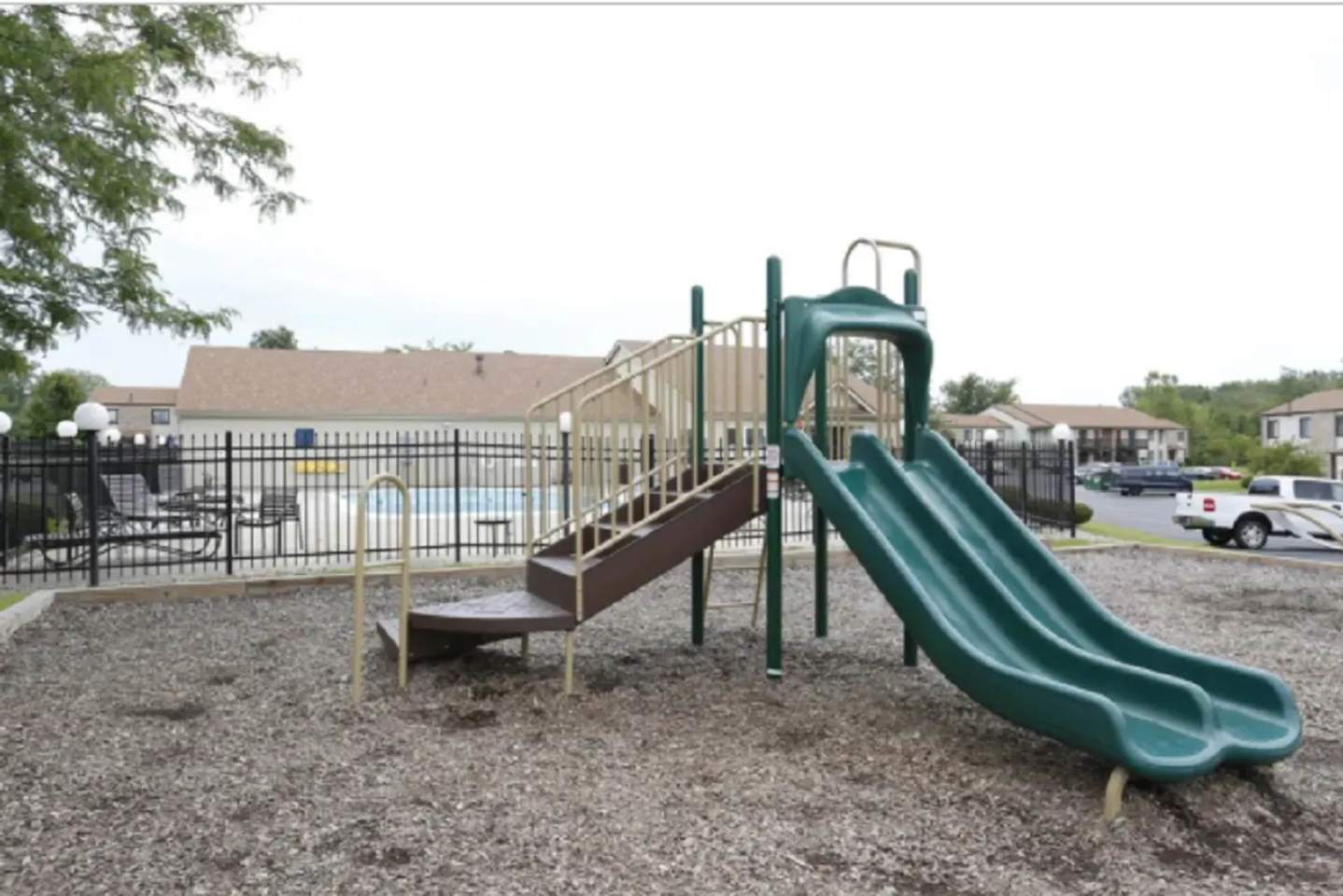 Covington Square on Vale Park Image 15