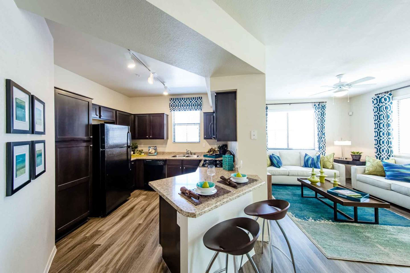 Chandler Apartment Homes Image 2
