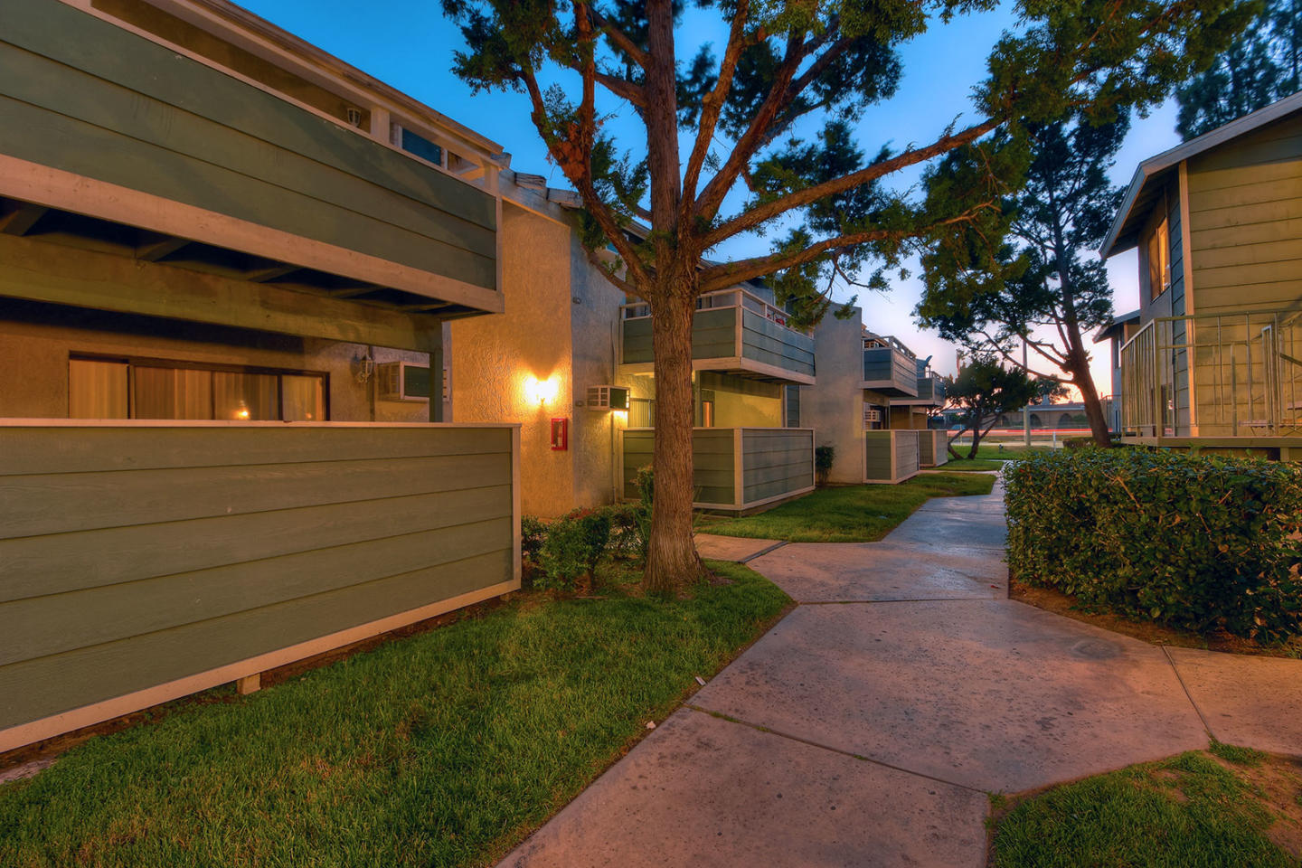 Village Green Apartments Image 10