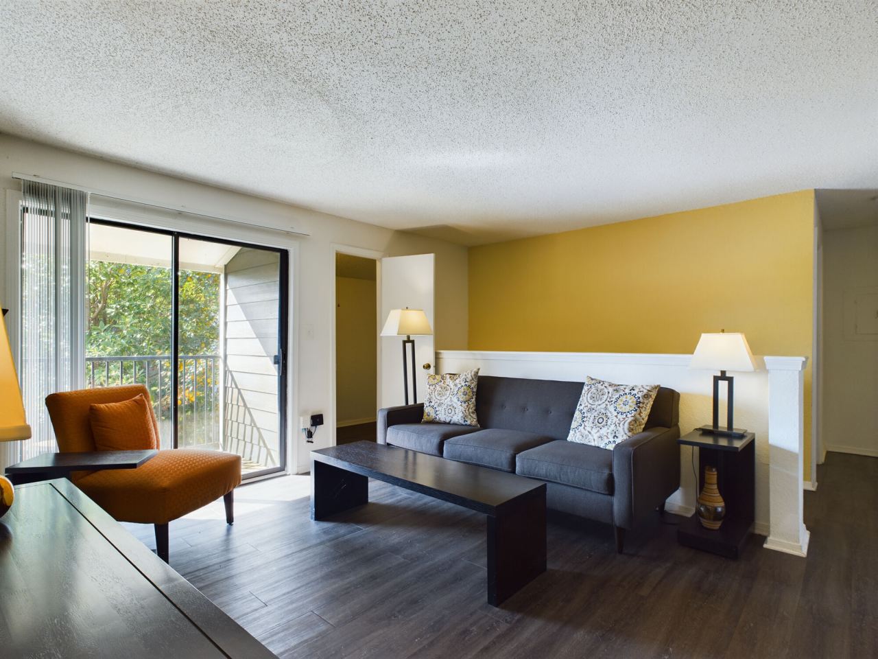 Raintree Apartments Image 6