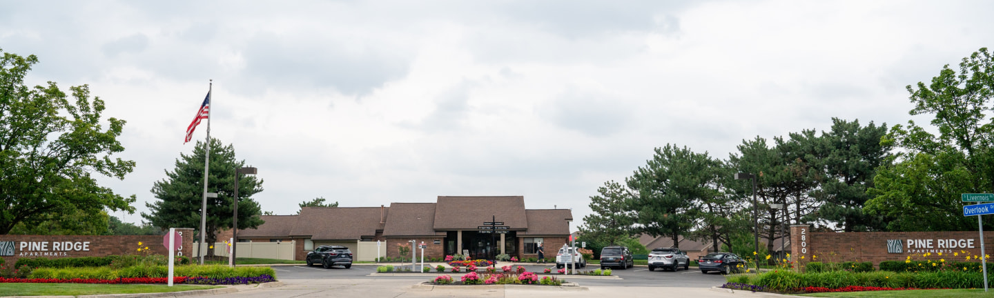 Pine Ridge Apartments Image 32