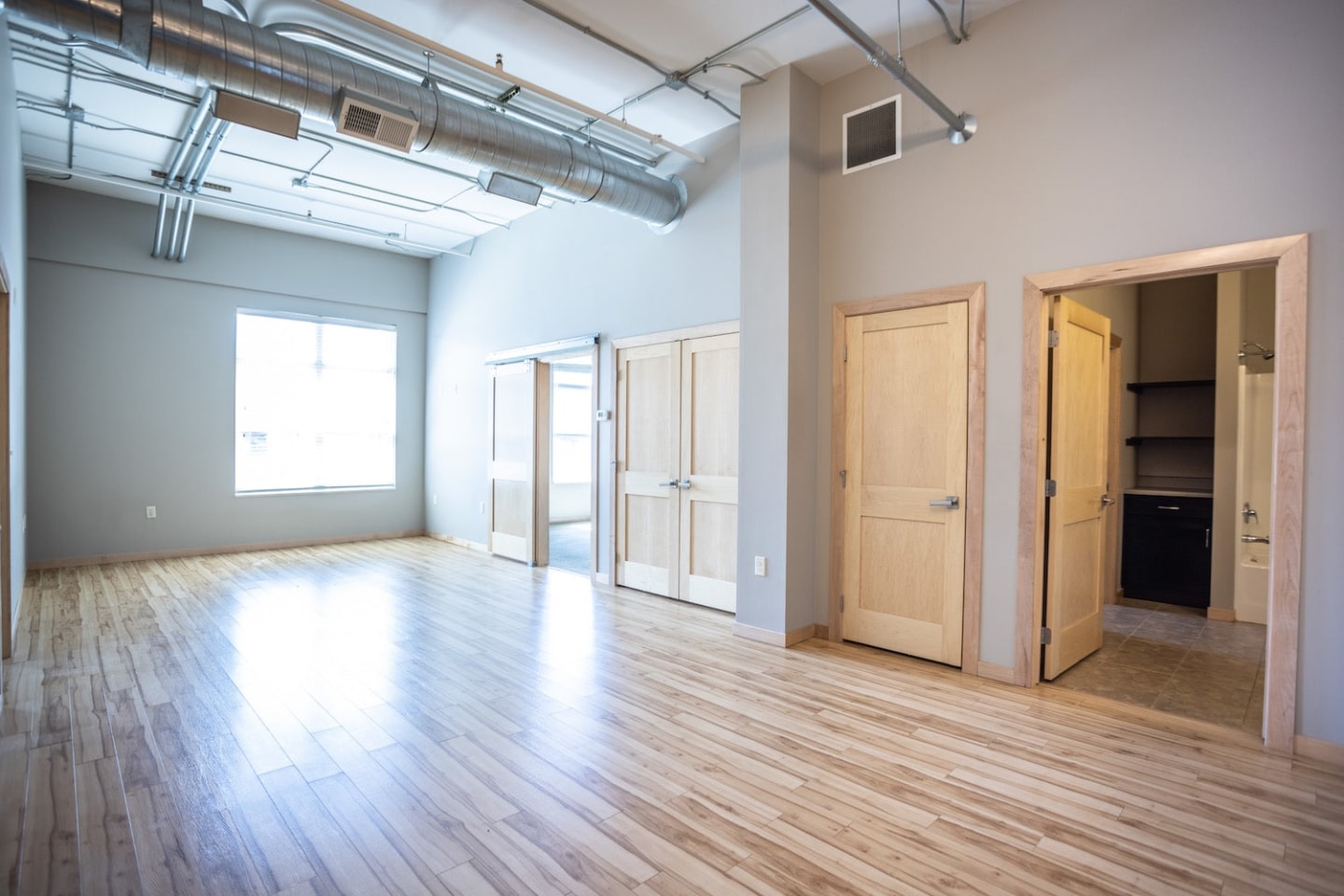 Uptown Exchange Lofts Image 16