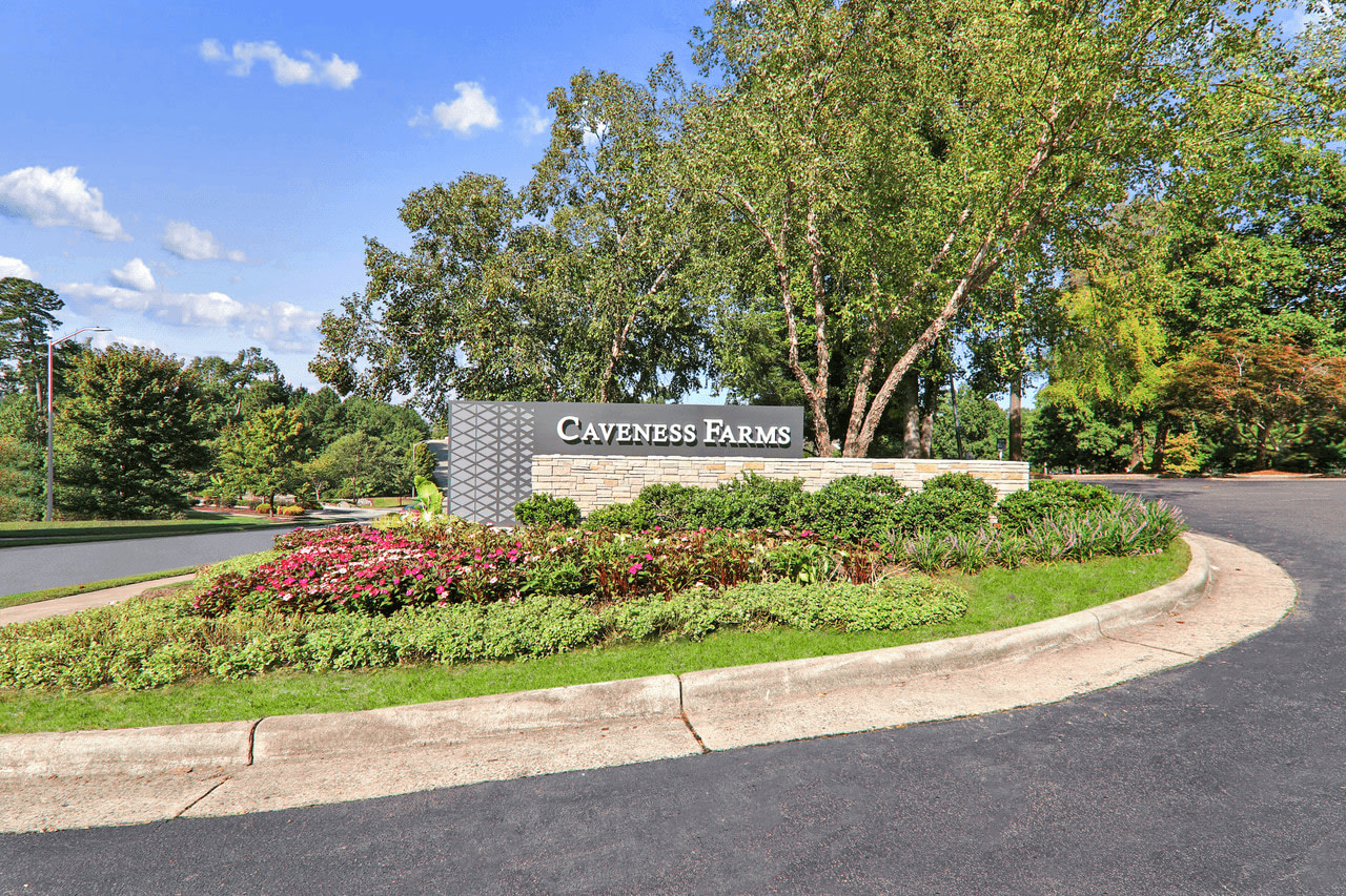 Affordable Housing - Caveness Farms Apartment Homes Image 11
