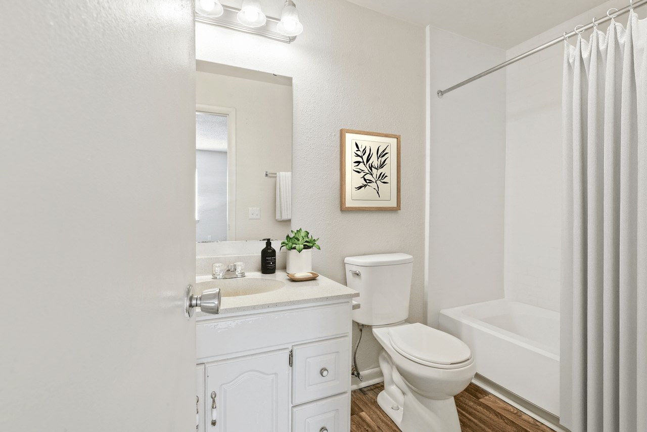 Eastchester Ridge Image 35