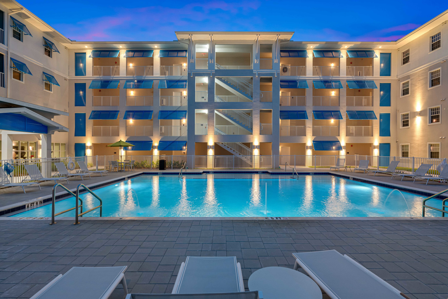 MainSail Apartments Marco Shores Image 4