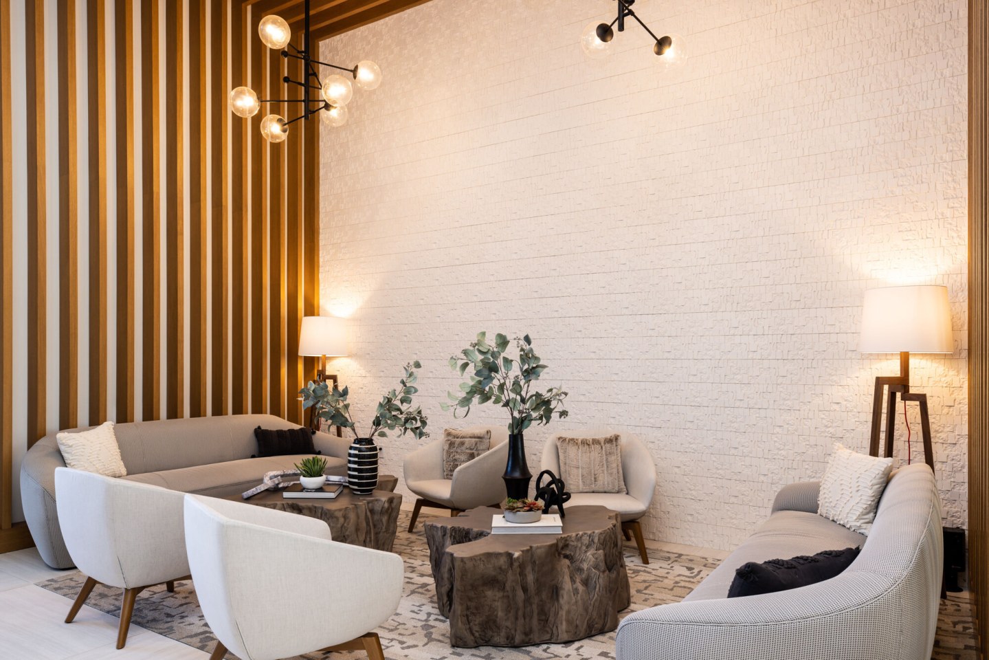 Oasis Pointe Residences Image 45
