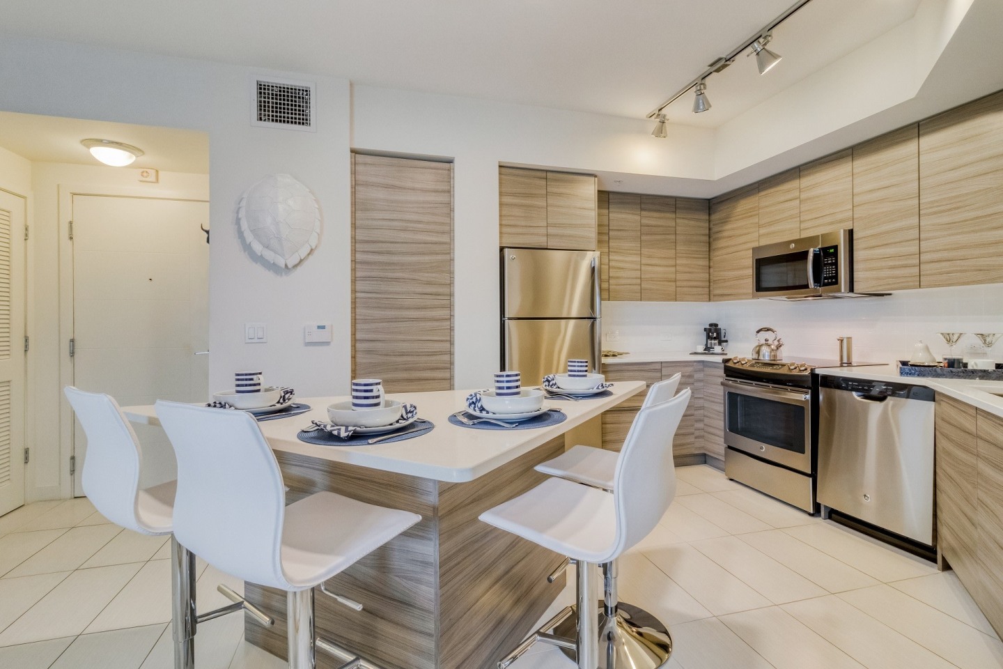 Windsor at Pembroke Gardens Image 1