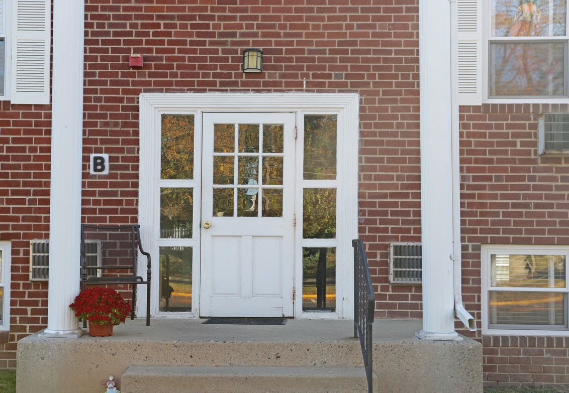 Bellevue Court Image 21