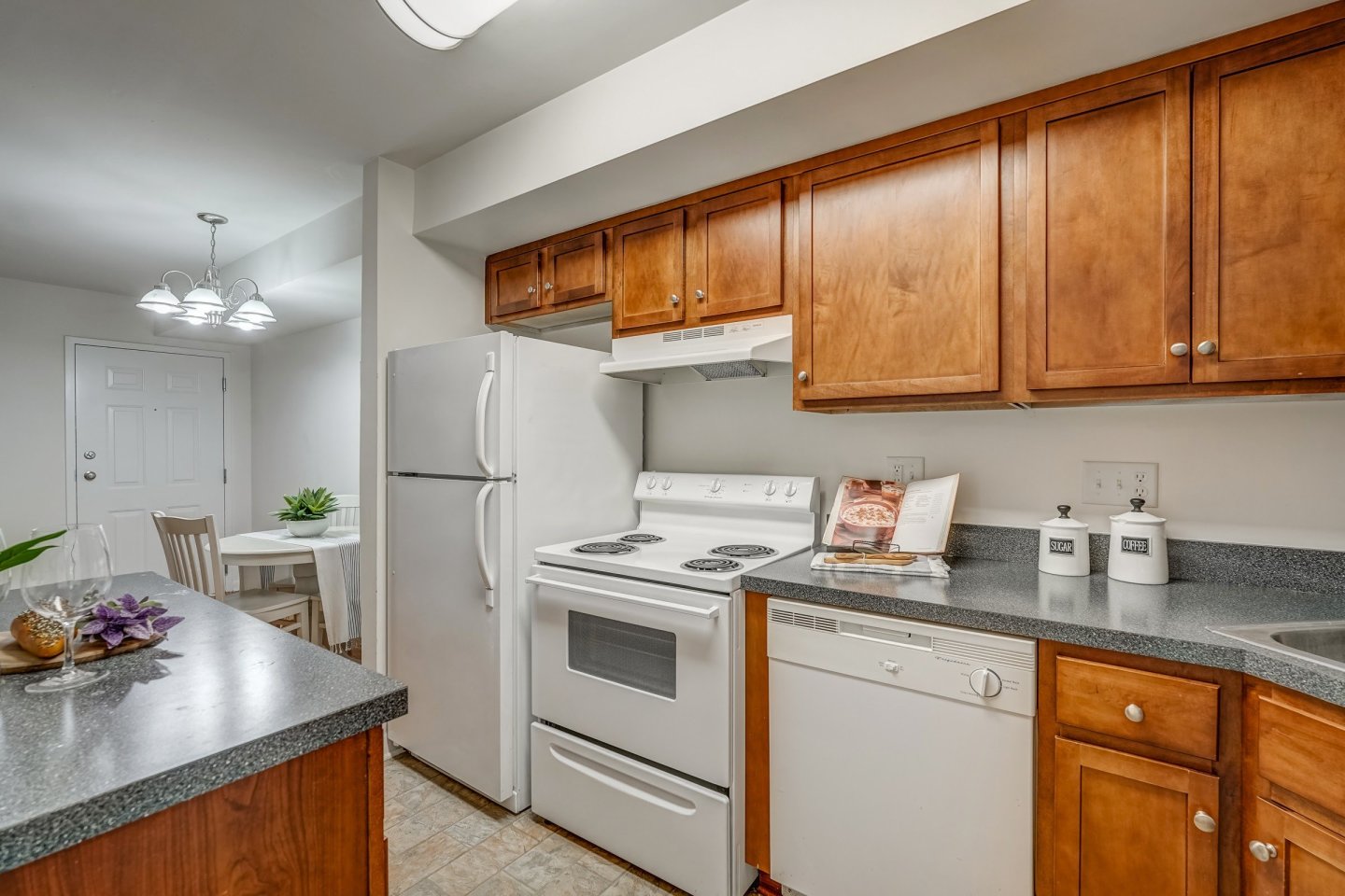 Rock Creek Apartments Image 2