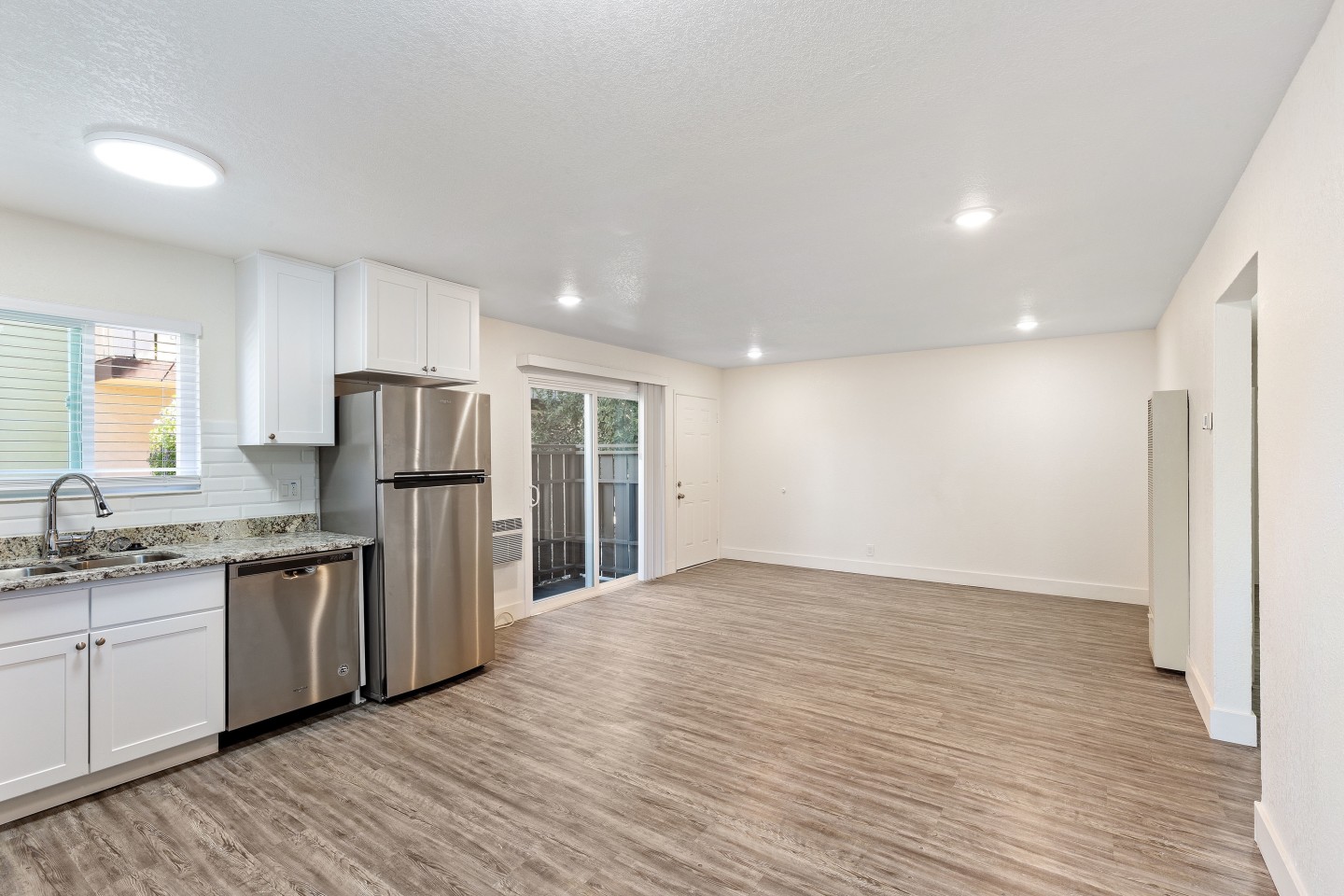 Glenbrook Luxury Apartments Image 6