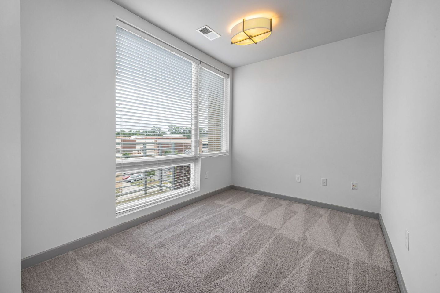 District Lofts Image 34