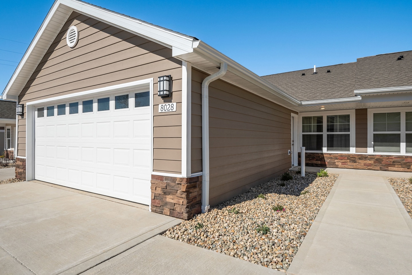 Redwood Rochester Hills Image 1