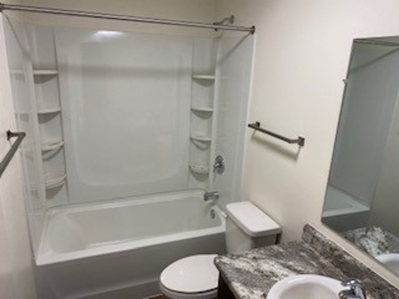River Place Apartments Image 5