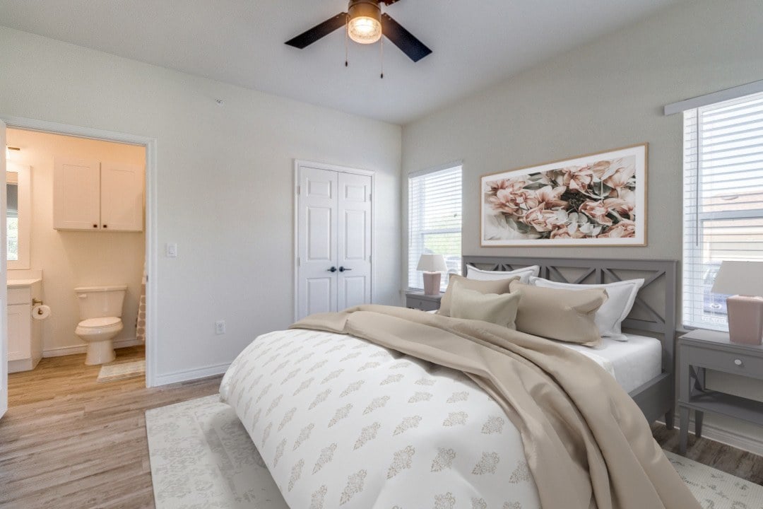 Residence at Gateway Village Image 32