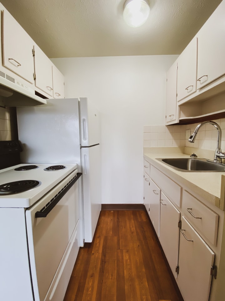 Holland Gardens Apartments Image 5