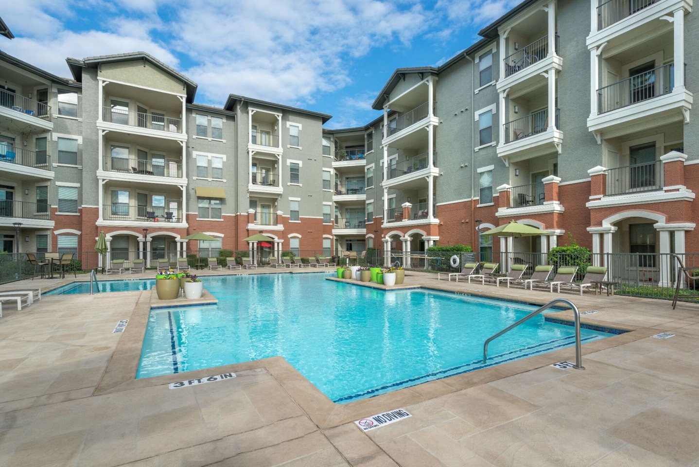 Olympus Las Colinas Image 76