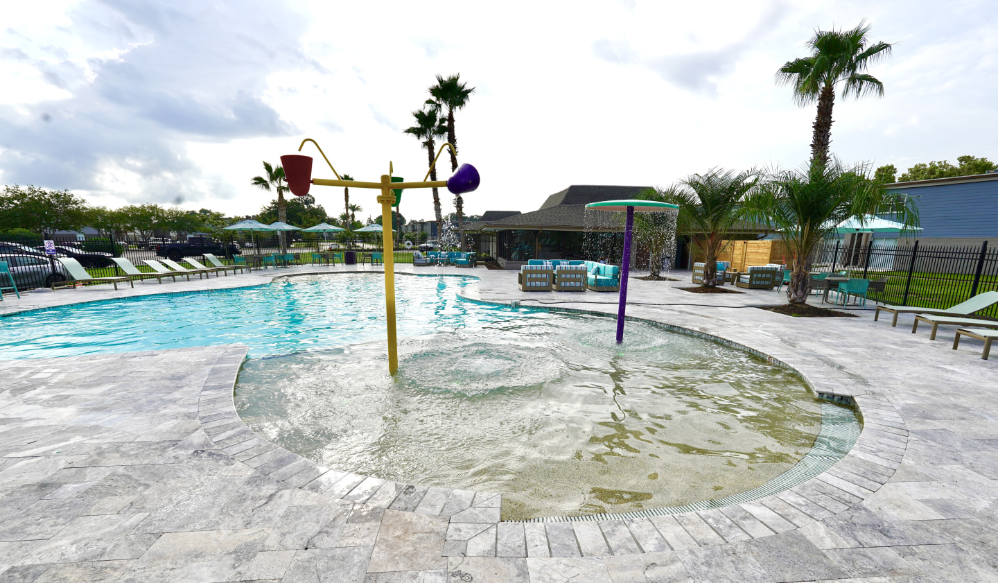 Emerald Pointe Image 4