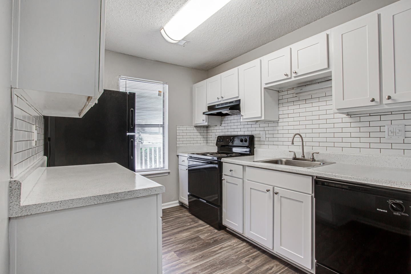 50 Stoneview Image 15