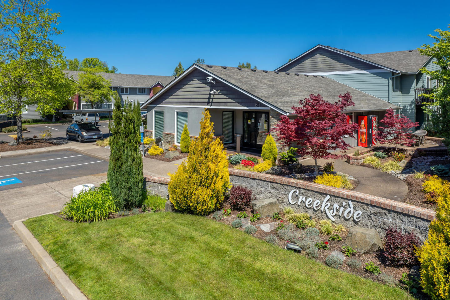 Creekside Apartments Image 19
