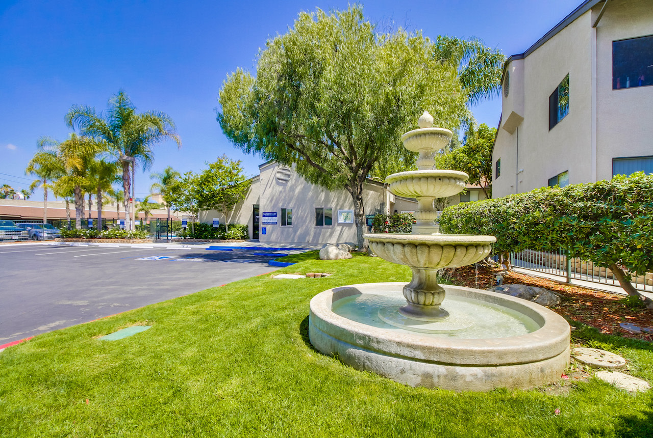 Harbor Cliff Apartments Image 5