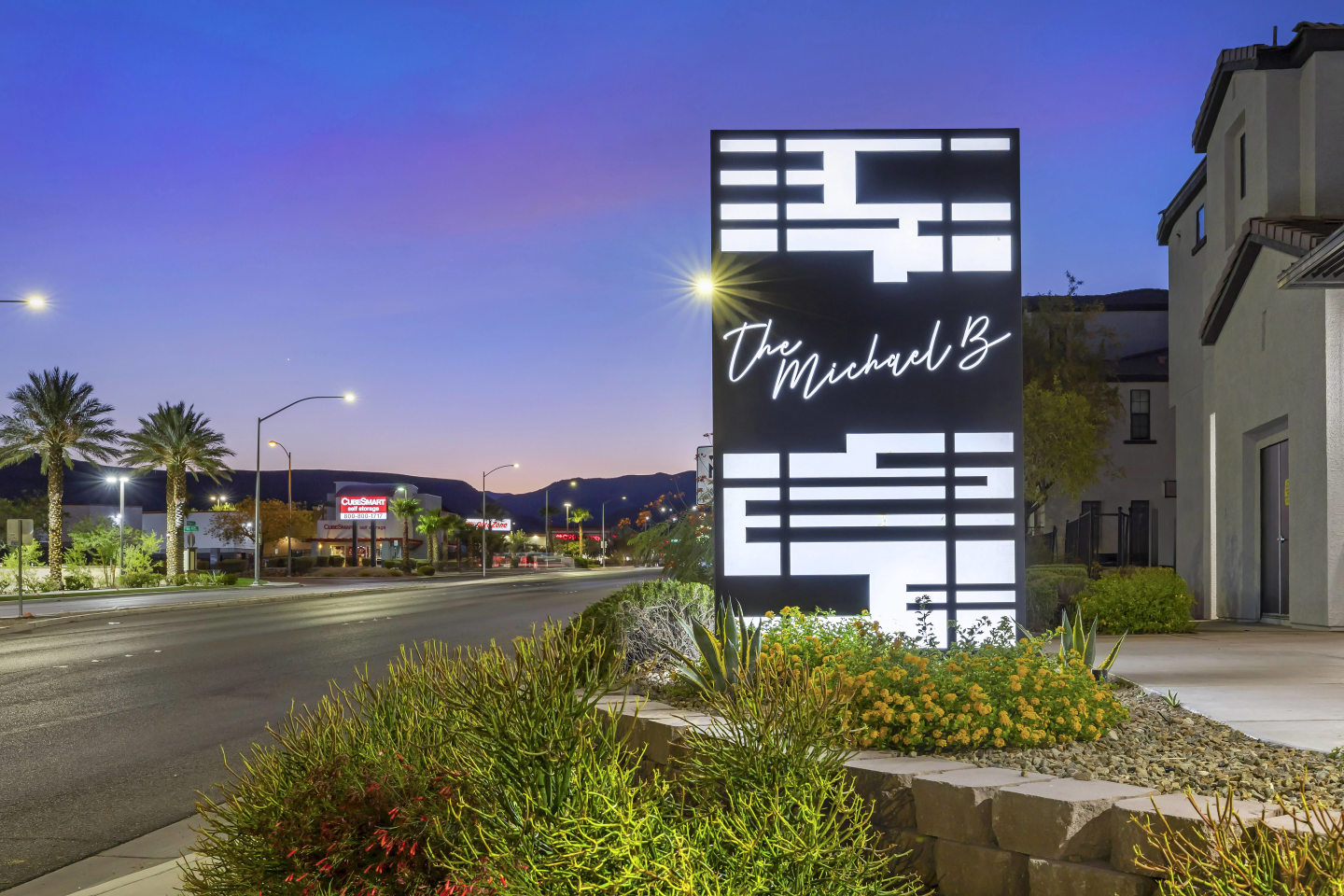 The Michael B Townhomes and Flats Image 11