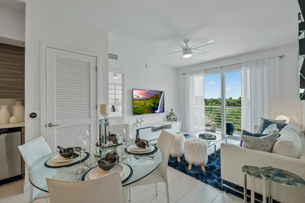 10X Living at Boca Raton Image 16