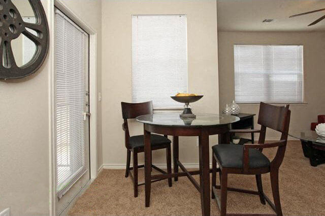 Canyon Springs Apartment Homes Image 8